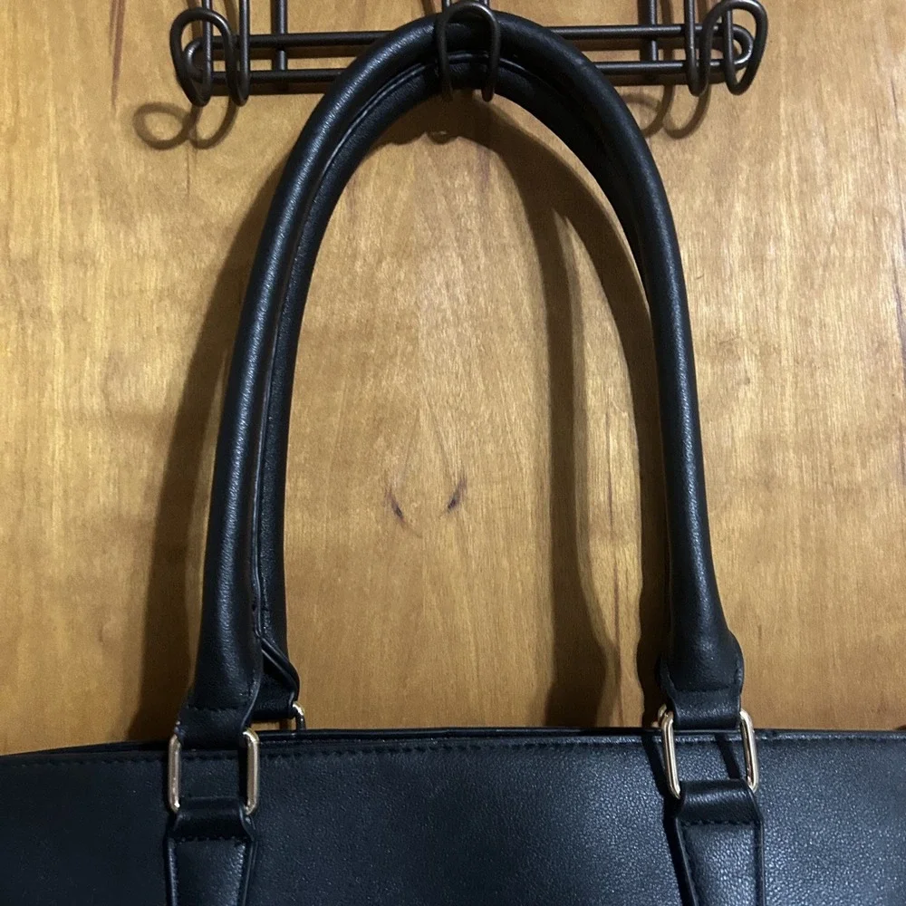 Iman Womens Black Leather Inner Pockets Travel Satchel/Top Handle Bag‎ Gold
